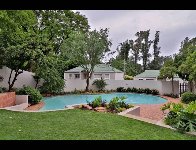 2 bed property for sale in STRATHAVON